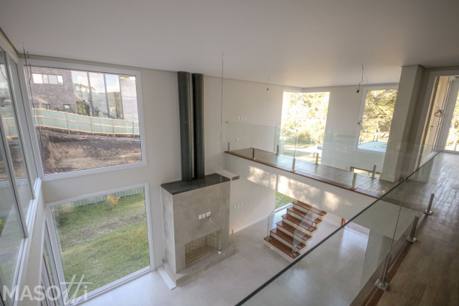 Imagem Casa de Condomínio com 3 Quartos à Venda, 320 m² em Centro - Canela Imagem Casa de Condomínio com 3 Quartos à Venda, 320 m² em Centro - Canela