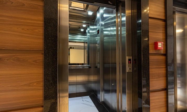 Imagem Apartamento com 2 Quartos à Venda, 70 m² em Petrópolis - Porto Alegre