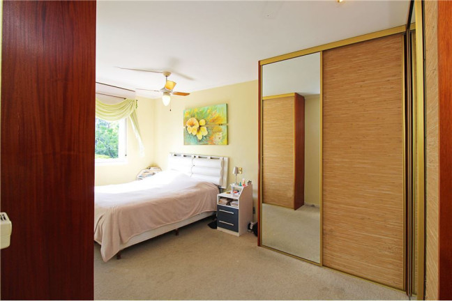 Imagem Imóvel com 3 Quartos à Venda, em Rio Branco - Porto Alegre Imagem Imóvel com 3 Quartos à Venda, em Rio Branco - Porto Alegre