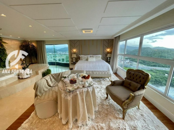 Imagem Apartamento com 7 Quartos à Venda, 600 m² em Centro - Balneário Camboriú Imagem Apartamento com 7 Quartos à Venda, 600 m² em Centro - Balneário Camboriú