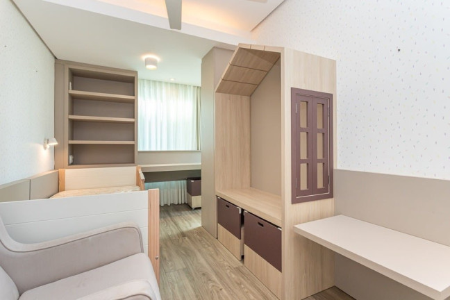 Imagem Apartamento com 4 Quartos à Venda, 217 m² em Petrópolis - Porto Alegre Imagem Apartamento com 4 Quartos à Venda, 217 m² em Petrópolis - Porto Alegre