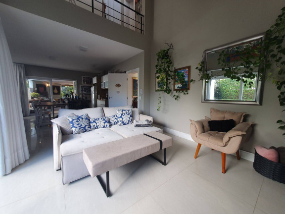 Imagem Casa com 2 Quartos à Venda, 824 m² em Rio Tavares - Florianópolis Imagem Casa com 2 Quartos à Venda, 824 m² em Rio Tavares - Florianópolis
