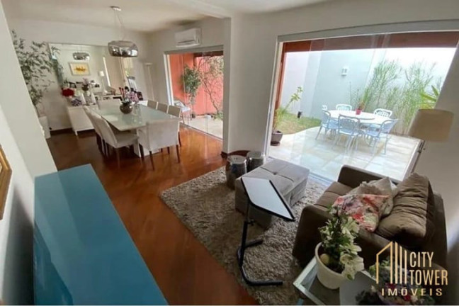 Imagem Casa com 5 Quartos à Venda, 229 m² em Planalto Paulista - São Paulo Imagem Casa com 5 Quartos à Venda, 229 m² em Planalto Paulista - São Paulo