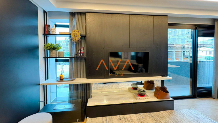 Imagem Apartamento com 1 Quarto à Venda, 50 m² em Jurerê - Florianópolis