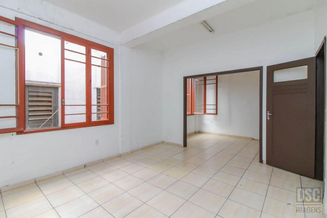 Imagem Sala Comercial à Venda, 124 m² em Centro Histórico - Porto Alegre Imagem Sala Comercial à Venda, 124 m² em Centro Histórico - Porto Alegre