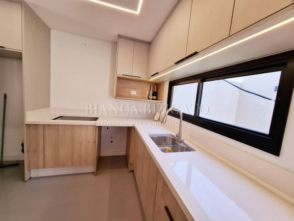 Casa com 3 Quartos à Venda, 182 m² em Santa Felicidade - Curitiba
