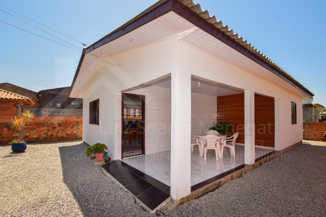 Imagem Casa com 2 Quartos à Venda, 108 m² em Zona Sul - Balneário Rincão