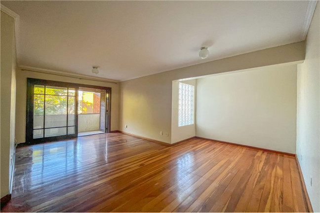 Imagem Imóvel com 3 Quartos à Venda,  em Jardim Itu - Porto Alegre