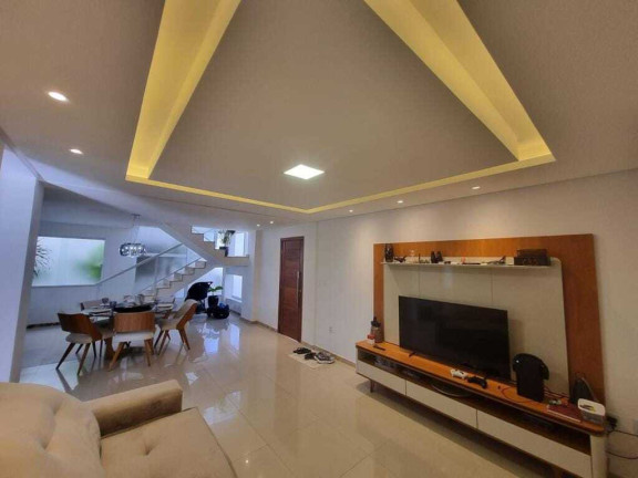 Imagem Casa com 4 Quartos à Venda, 243 m² em Pitangueiras - Lauro De Freitas Imagem Casa com 4 Quartos à Venda, 243 m² em Pitangueiras - Lauro De Freitas