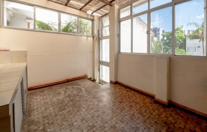 Imagem Casa com 3 Quartos à Venda, 156 m² em Petrópolis - Porto Alegre