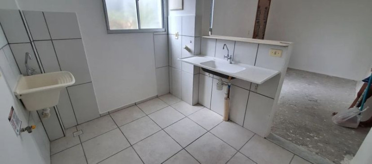 Apartamento com 2 Quartos à Venda, 42 m² em Abrantes - Camaçari
