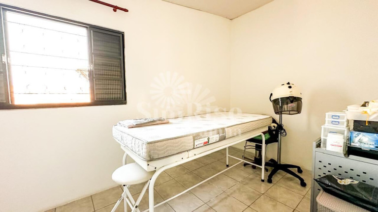 Imagem Casa com 3 Quartos à Venda, 180 m² em Vila Pirajussara - São Paulo