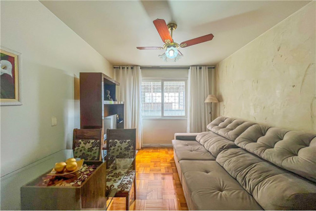 Apartamento com 2 Quartos à Venda, 60 m² em Vila Ipiranga - Porto Alegre