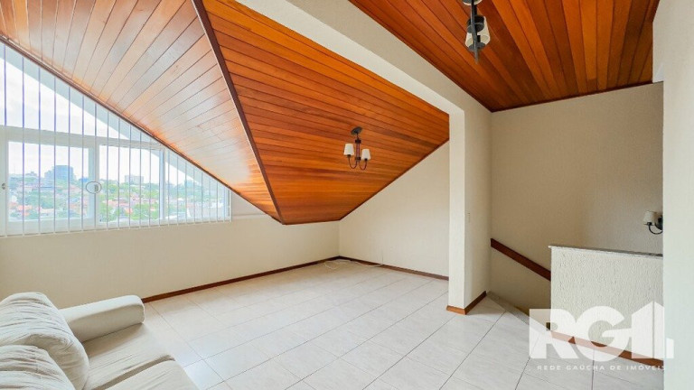 Imagem Casa com 4 Quartos à Venda, 282 m² em Chácara Das Pedras - Porto Alegre
