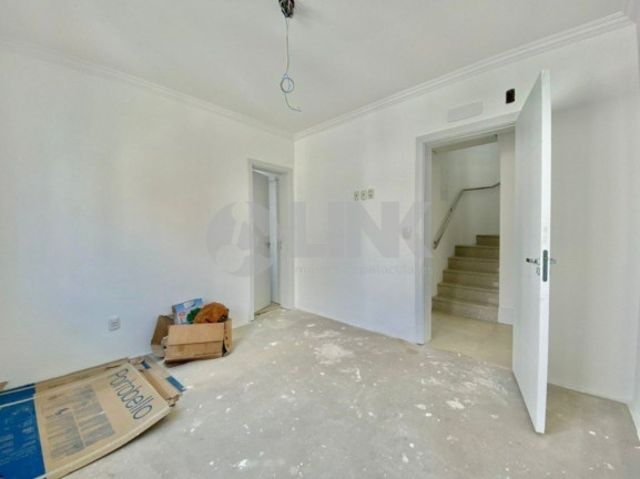 Imagem Imóvel com 3 Quartos à Venda, 154 m² em Vila Assunção - Porto Alegre Imagem Imóvel com 3 Quartos à Venda, 154 m² em Vila Assunção - Porto Alegre