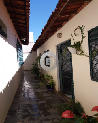 Imagem Casa com 3 Quartos à Venda, 360 m² em Todos Os Santos - Montes Claros Imagem Casa com 3 Quartos à Venda, 360 m² em Todos Os Santos - Montes Claros