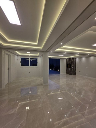 Imagem Casa com 3 Quartos à Venda, 284 m² em Santo Inácio - Curitiba
