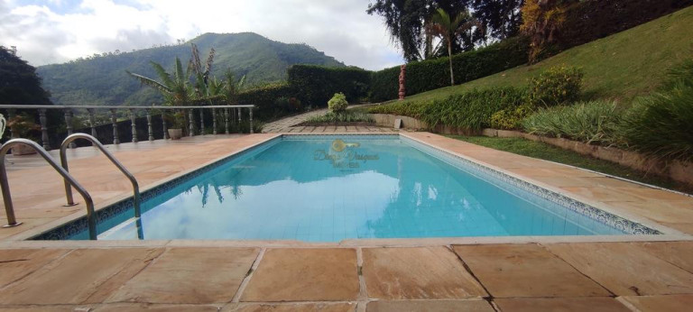 Imagem Casa com 4 Quartos à Venda, 215 m² em Tijuca - Teresópolis Imagem Casa com 4 Quartos à Venda, 215 m² em Tijuca - Teresópolis