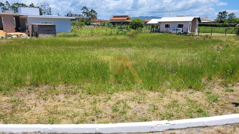 Terreno à Venda,  em Arroio - Imbituba