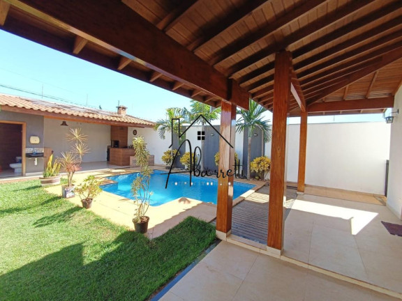 Imagem Casa com 3 Quartos à Venda, 200 m² em Centro - Rio Das Pedras