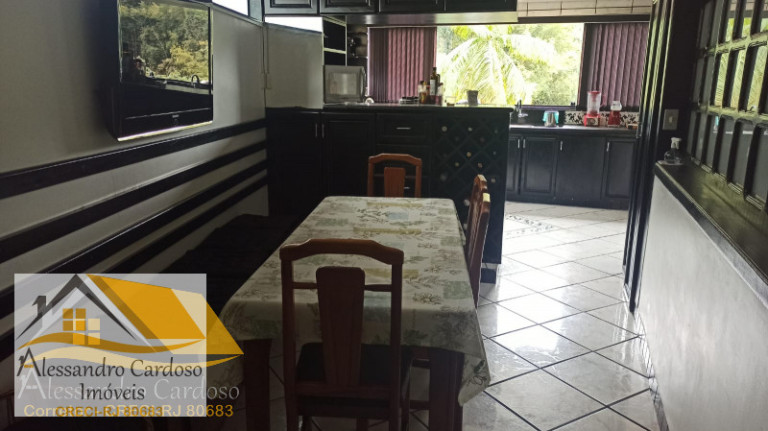 Imagem Casa com 5 Quartos à Venda, 350 m² em Centro - Nova Friburgo