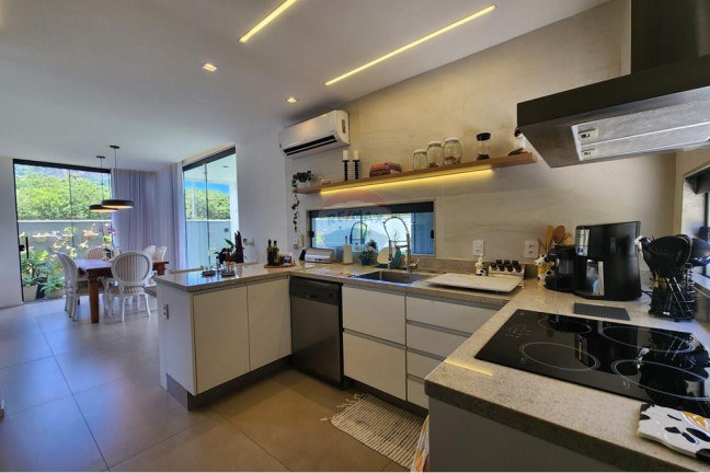 Imagem Casa de Condomínio com 4 Quartos à Venda, 290 m² em Inoa - Maricá Imagem Casa de Condomínio com 4 Quartos à Venda, 290 m² em Inoa - Maricá