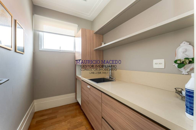 Imagem Casa com 4 Quartos à Venda, 840 m² em Alphaville Residencial Um - Barueri Imagem Casa com 4 Quartos à Venda, 840 m² em Alphaville Residencial Um - Barueri
