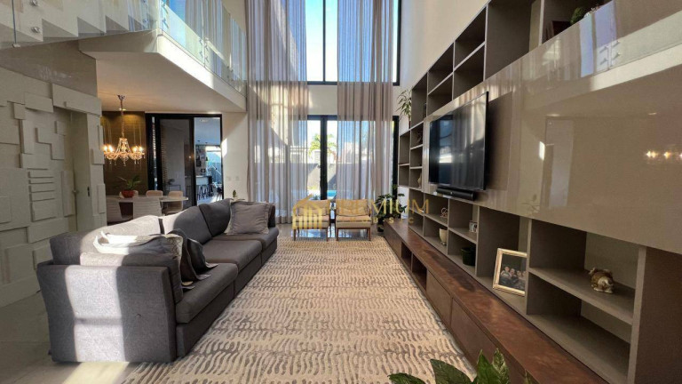 Imagem Sobrado com 4 Quartos à Venda, 350 m² em Jardim Do Golfe - São José Dos Campos