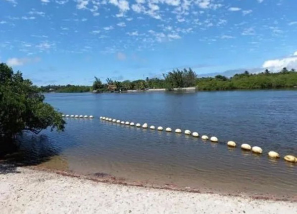 Imagem Casa com 4 Quartos à Venda ou Locação, 400 m² em Barra Do Jacuípe - Camaçari