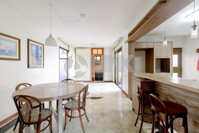 Imagem Casa com 3 Quartos à Venda, 280 m² em Chácara Das Pedras - Porto Alegre
