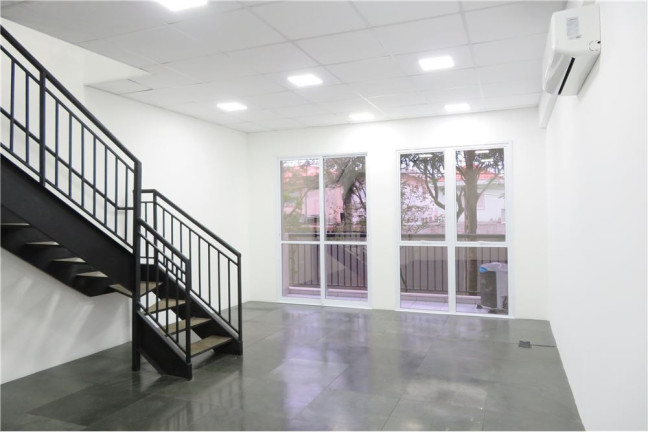 Sala Comercial à Venda, 75 m² em Jabaquara - São Paulo