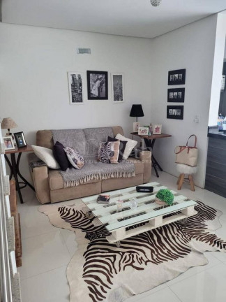 Imagem Sobrado com 2 Quartos à Venda, 120 m² em São João - Itajaí Imagem Sobrado com 2 Quartos à Venda, 120 m² em São João - Itajaí