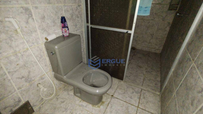 Imagem Casa com 2 Quartos à Venda, 294 m² em Montese - Fortaleza