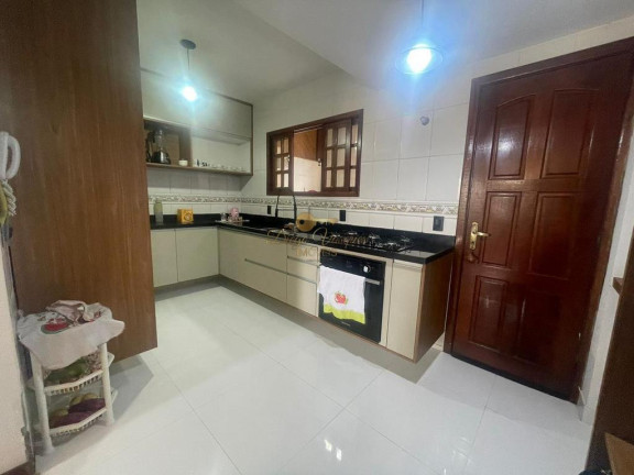 Imagem Casa com 4 Quartos à Venda, 117 m² em Várzea - Teresópolis