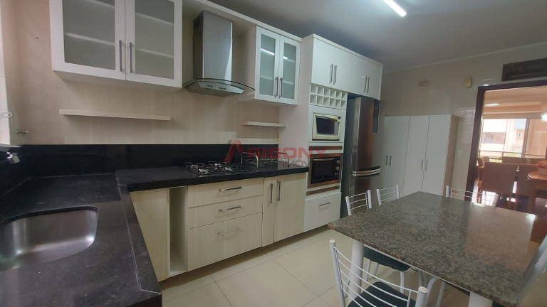 Imagem Cobertura com 3 Quartos à Venda, 167 m² em Centro - Santa Maria Imagem Cobertura com 3 Quartos à Venda, 167 m² em Centro - Santa Maria