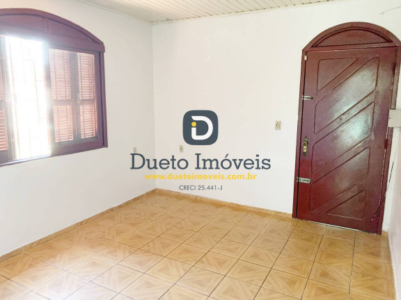 Imagem Casa com 3 Quartos à Venda,  em Carolina - Santa Maria