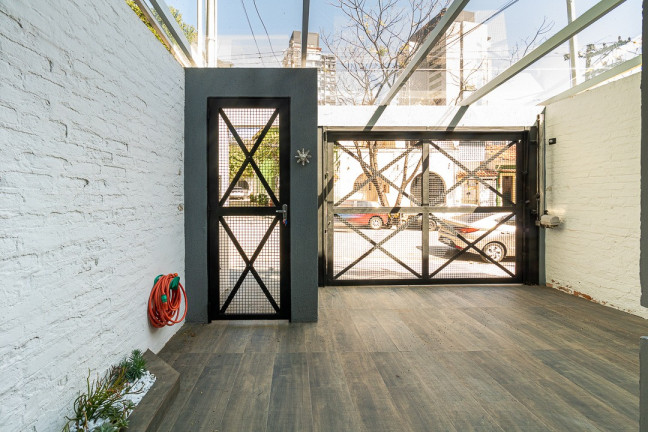 Casa com 3 Quartos à Venda, 280 m² em água Branca - São Paulo