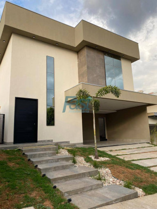 Imagem Sobrado com 3 Quartos à Venda, 290 m² em Condomínio Belvedere - Cuiabá
