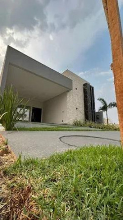 Imagem Casa com 3 Quartos à Venda, 146 m² em Jardim Europa - Cuiabá Imagem Casa com 3 Quartos à Venda, 146 m² em Jardim Europa - Cuiabá