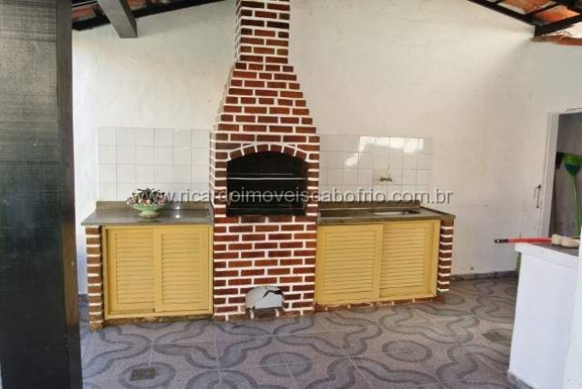 Imagem Imóvel com 4 Quartos à Venda, 150 m² em Peró - Cabo Frio