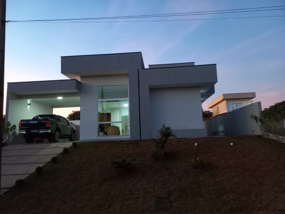 Imagem Casa com 3 Quartos à Venda, 145 m² em Ninho Verde I - Porangaba