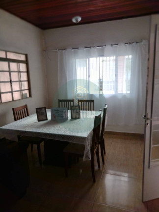Casa com 4 Quartos à Venda,  em Jardim Imperial - Cuiabá