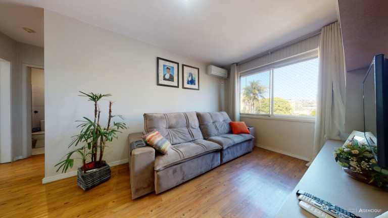 Imagem Imóvel com 2 Quartos à Venda, 73 m² em Cristal - Porto Alegre