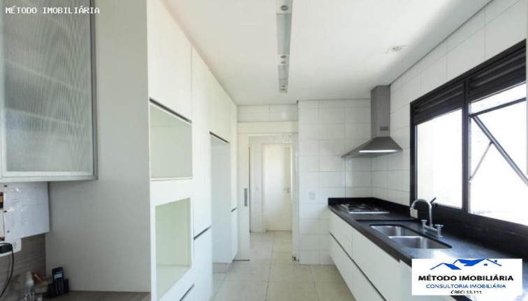 Imagem Imóvel com 3 Quartos à Venda, 272 m² em Moema - São Paulo Imagem Imóvel com 3 Quartos à Venda, 272 m² em Moema - São Paulo