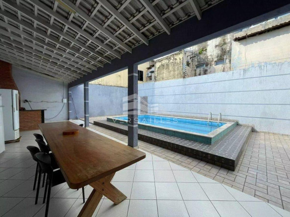 Imagem Casa com 4 Quartos à Venda, 250 m² em Nossa Senhora Das Graças - Porto Velho Imagem Casa com 4 Quartos à Venda, 250 m² em Nossa Senhora Das Graças - Porto Velho