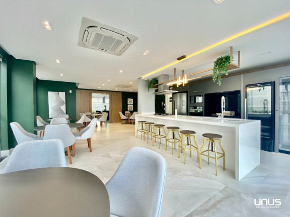 Imagem Apartamento com 3 Quartos à Venda, 265 m² em Agronômica - Florianópolis