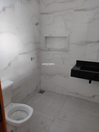 Casa com 2 Quartos à Venda, 75 m²