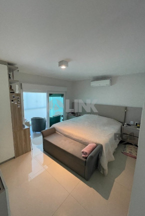 Imagem Imóvel com 3 Quartos à Venda, 450 m² em Nonoai - Porto Alegre Imagem Imóvel com 3 Quartos à Venda, 450 m² em Nonoai - Porto Alegre