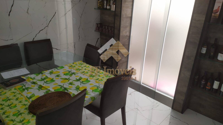 Imagem Casa com 4 Quartos à Venda, 250 m² em São Carlos