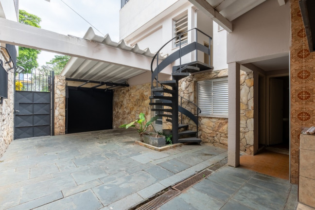 Imagem Sobrado com 3 Quartos à Venda, 261 m² em Moema - São Paulo Imagem Sobrado com 3 Quartos à Venda, 261 m² em Moema - São Paulo